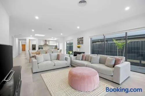 Hathaway Haven - Image 1