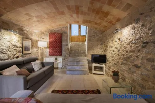 Apartamento Baños Arabes con jardín - Image 1