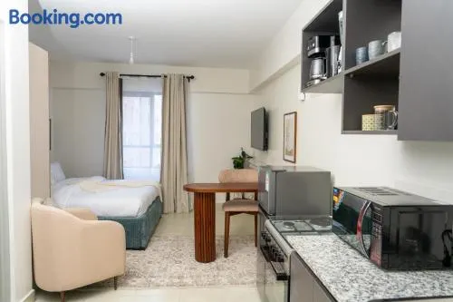 Limo heights apartments - Image 1