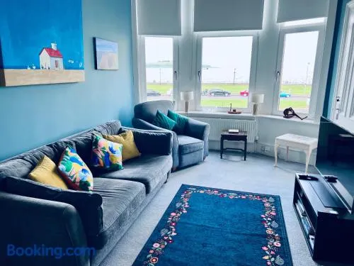 Seaview one bedroom apartment in centre of Largs - Image 1