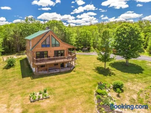 Spacious Log Home Overlooking 40 White Mnt Peaks: Host Weddings - Image 1