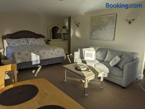 Riverfront 2nd floor with balcony Sheepscot Harbour Vacation Club Studio #210 - Image 1