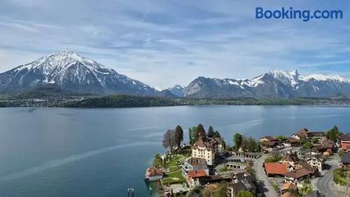 Juwel mit Traumsicht auf See und Berge! - Image 1