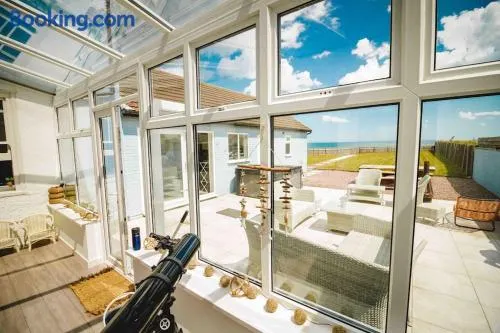 Sea View Beachfront House - Image 1