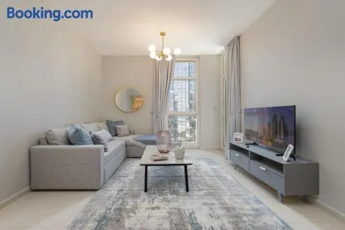 Urban Chic - Mangrove Place - Image 1