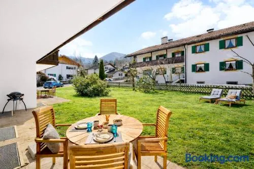 ruhige und neue Ferienwohnung am Berg - Image 1