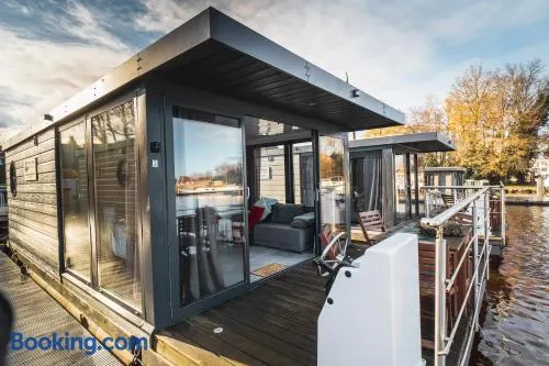 Rode Houseboat Zwartsluis - Image 1