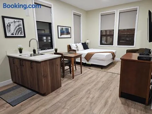 Cozy Maison Apt #3 - Image 1