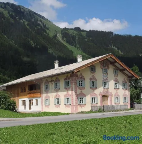 Appartement de vacances adapté aux familles avec jardin et terrasse | Parfait pour le travail à distance | Avec animaux acceptés - Image 1