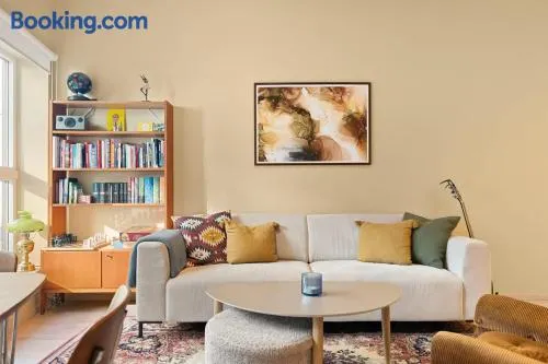 Dining Apartments l Restaurants with sea I City Traveller & Workspace - Image 1