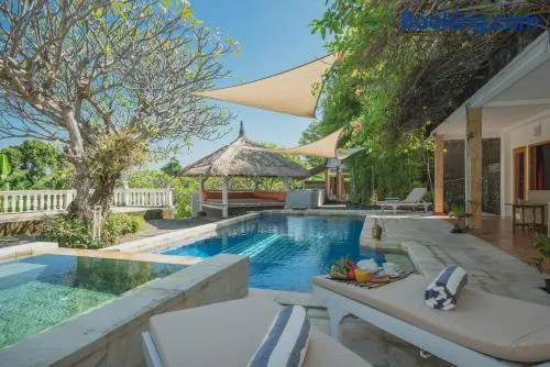 Villa Dinding Batu - Image 1
