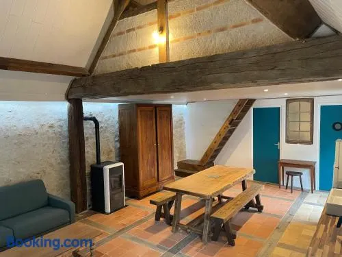 Grange de caractère avec cour privée - Image 1