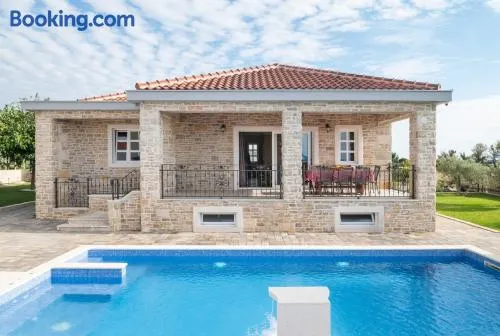 Villa Zizi with heated pool 42 m2 near sea - Image 1