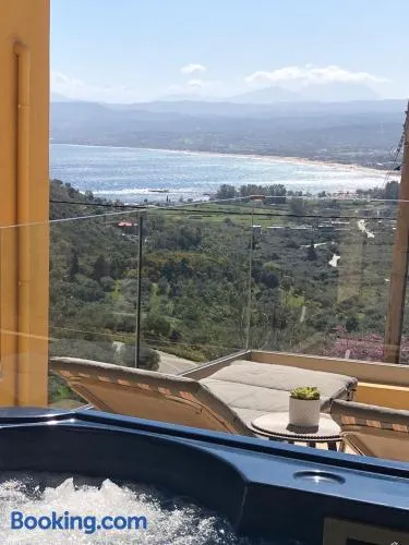 Arbutus - Relaxing apartment with Fantastic Views - Image 1
