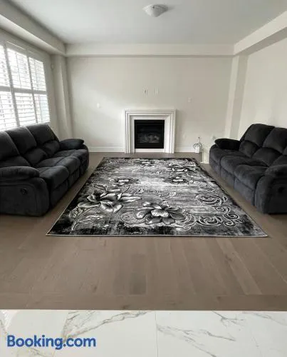4 furnished bed rooms detached home ideal for family living - Image 1