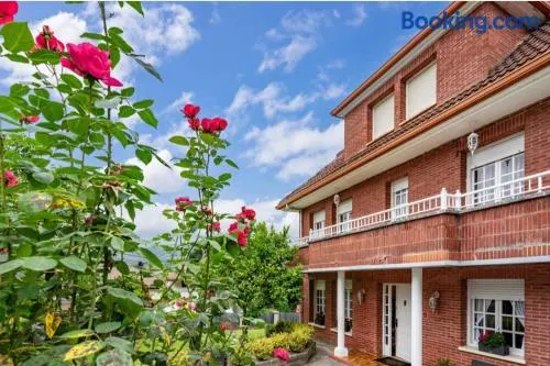 Casa totalmente attrezzata con terrazza, barbecue e giardino | Vista sulla montagna - Image 1