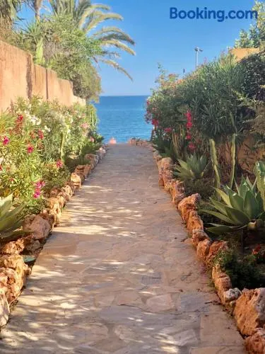 Bonito apartamento cerca del mar - Image 1