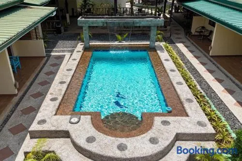 Midnite Inn - Image 1