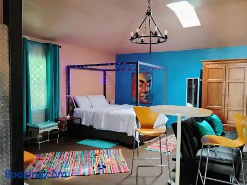 Ping's Tiny Home self-check in & out private - Image 1