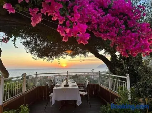 Agios Gordios Stevens on the hill - Image 1