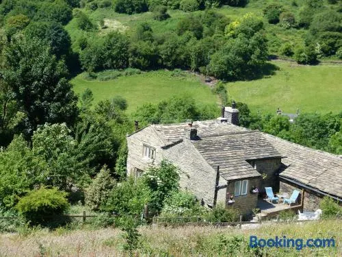 Wood End Cottage - Image 1