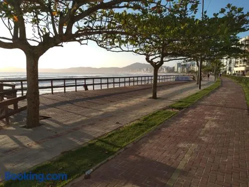 Apartamento Itapema 80 metros do mar! - Image 1