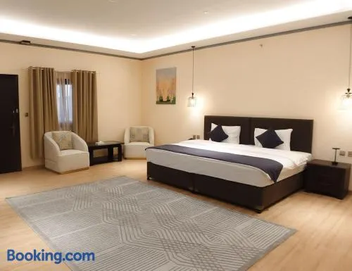 Daraysh Hotel - Image 1