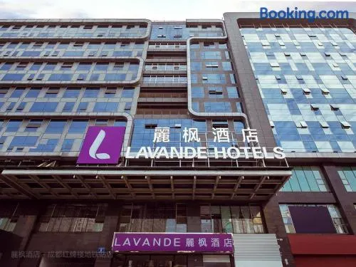 Lavande Hotels·Chengdu Hongpailou Metro Station - Image 1