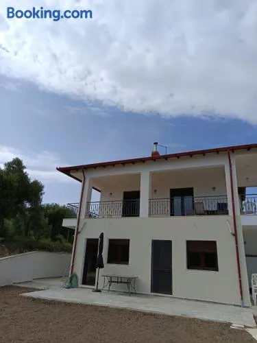 Giannis comfort house - Image 1