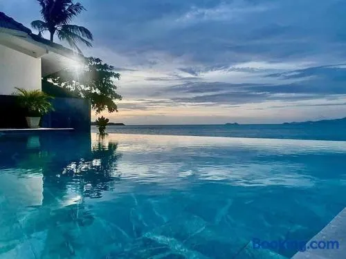 The Cosy Maenam Beach Resort - Image 1