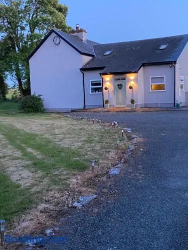 Cosy farmhouse in the heart of Roscommon - Image 1