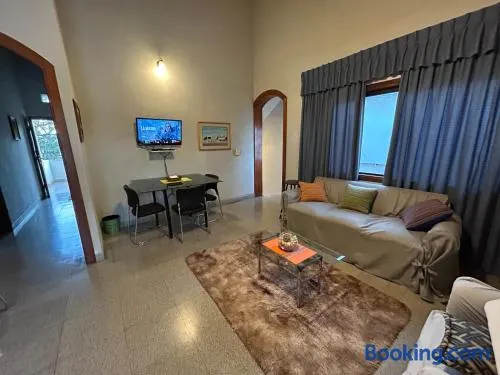 Amplio Departamento 3 habitaciones, Zona Jockey-Arena - Image 1