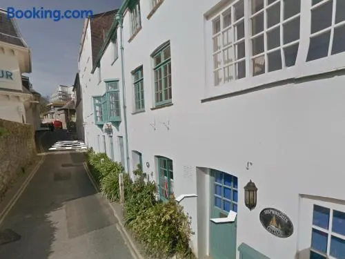 Shipwrights Cottage - Image 1