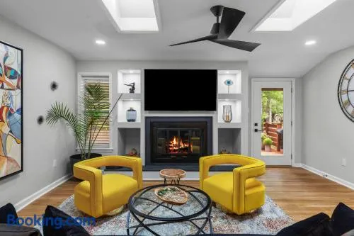 Jackson's Ultimate Luxury Stay - Image 1