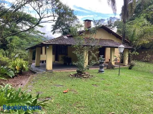 Aconchegante casa nas montanhas de Serra Negra - Image 1