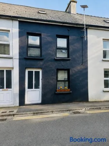 4 Market Street - Image 1