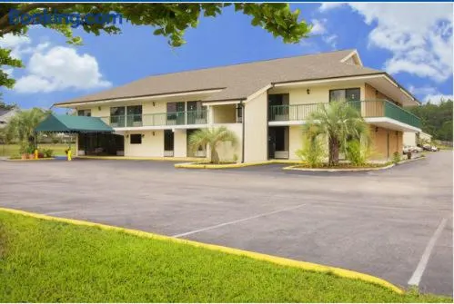 Super Inn - Image 1