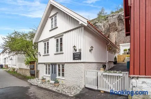 Idylliske Nordbyen - Brygga i Tønsberg - Image 1