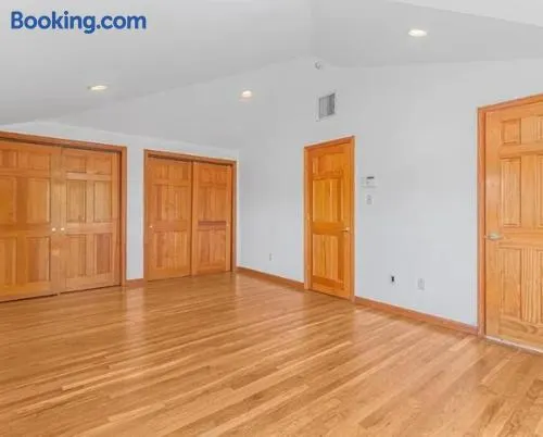 Nyc condo - Image 1