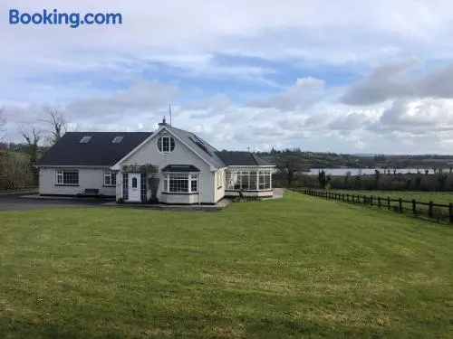Lough Aduff Lodge 5 minutes from Carrick on Shannon - Image 1