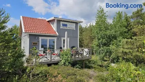Maison avec barbecue et terrasse - Image 1