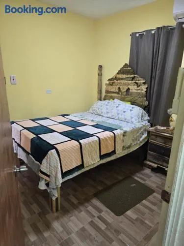 Hidden Gem One Bed Room Studio - Image 1