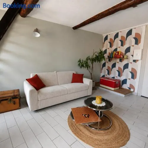Charmant appartement dans le vieux Fréjus - Image 1