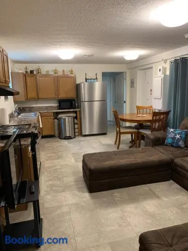 Pet-Friendly! Fully Fenced Backyard Oasis, PCB - Image 1