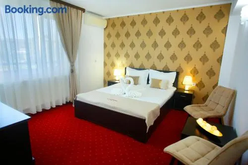 Coral Mamaia Nord - Image 1