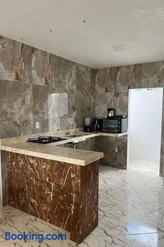 Casa com banheira e porcelanato em Campina Grande - Image 1