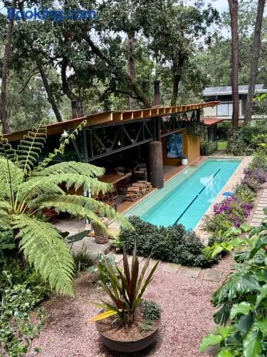 Pandurata Bed and Breakfast - Image 1