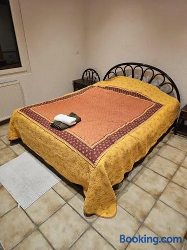 Belle chambre privative à Vallorbe, max 2 voyageurs - Image 1