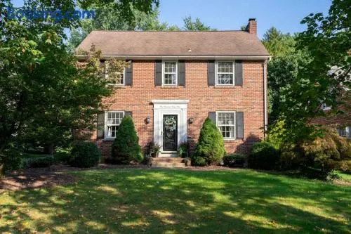 Beautiful fully-furnished Colonial in Millersville - Image 1