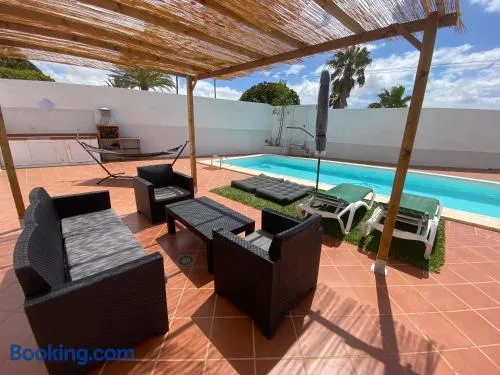 Oasis house - Image 1